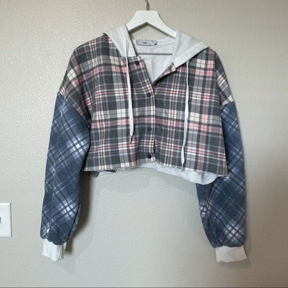 ✨Adika Cropped Hooded Flannel Sweatshirt✨ - Picture 3 of 5